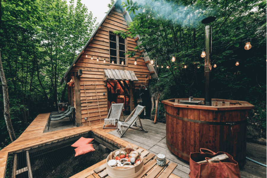 Lodge ou hôtel : quel hébergement choisir pour une escapade éco-responsable ?